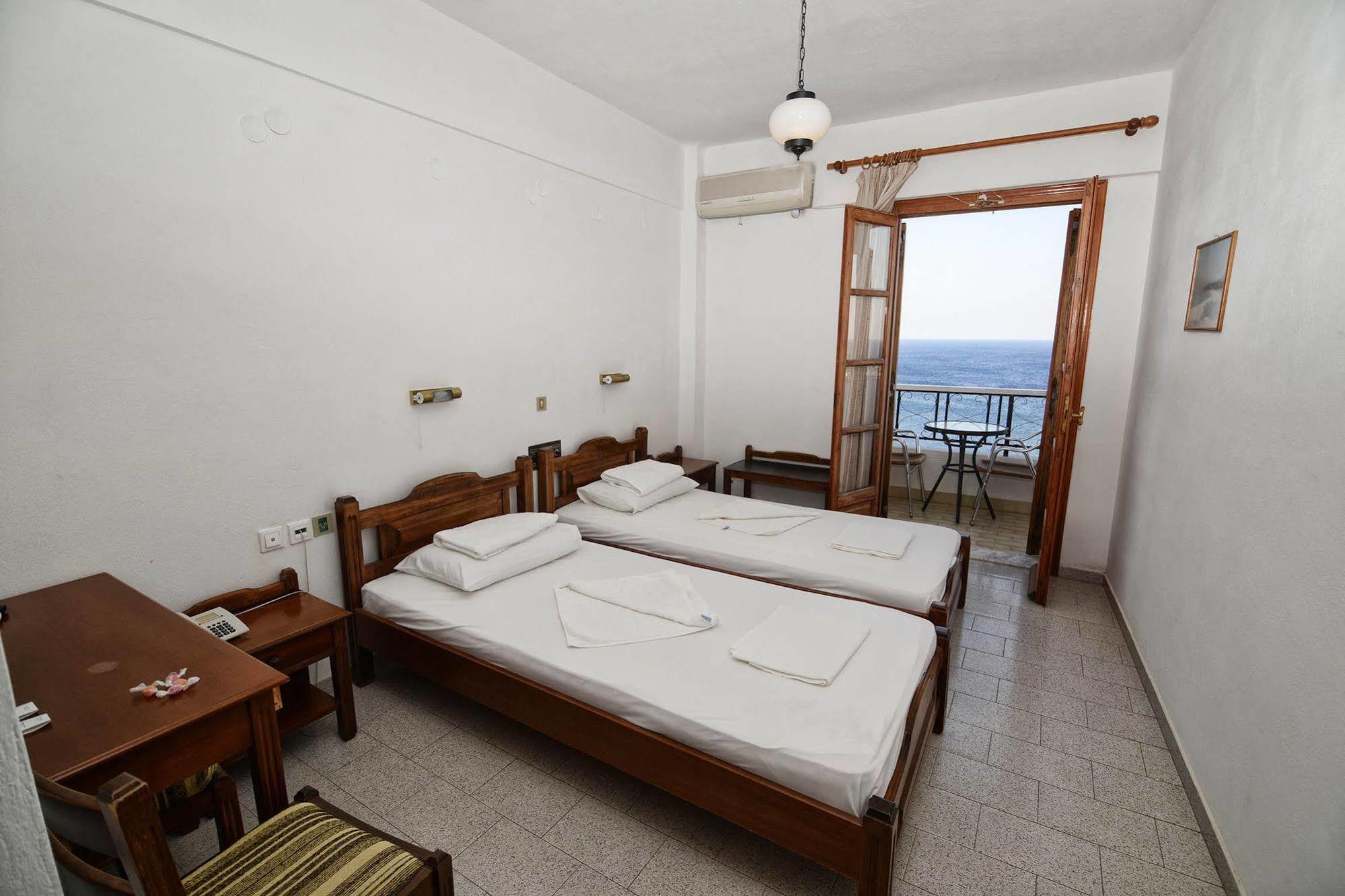 Hotel Kastro Ágios Kírykos Zewnętrze zdjęcie
